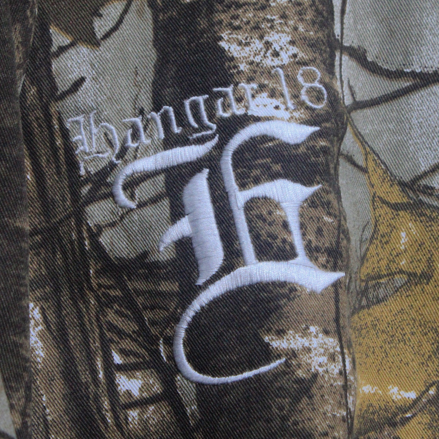 Hangar 18 (E)
